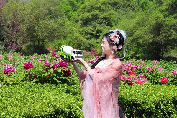 【公司新聞】美！太美了！快來(lái)欣賞凌宇“牡丹仙子”