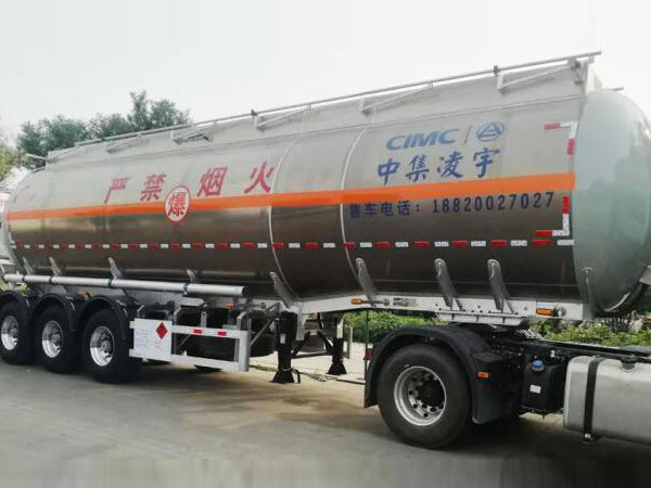 現(xiàn)場收獲多臺意向，中集凌宇高端液罐車遼寧受青睞