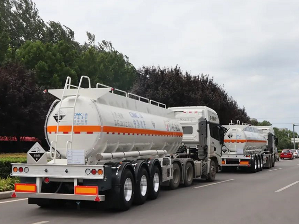 貴州新客戶一次性下單10臺車，凌宇液罐在業(yè)內(nèi)是真香……
