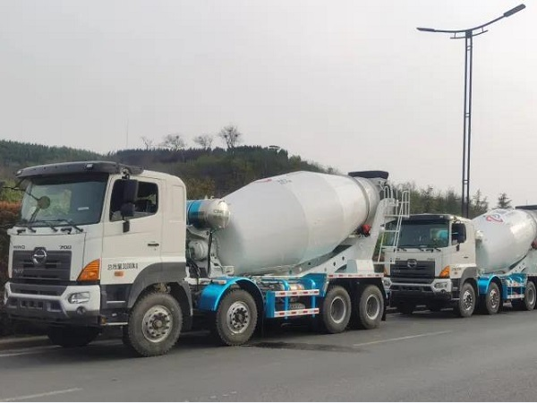 “攪”得不錯(cuò)，再來(lái)一波！凌宇攪拌車(chē)批量交付華南老客戶