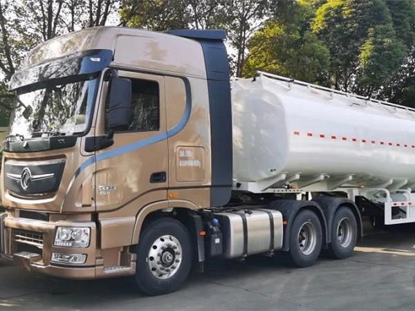 30臺(tái)凌宇罐車出口非洲，降本增效看得見(jiàn)！